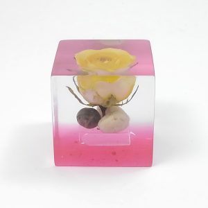 レジン・フラワーキューブ・バラ-黄fc004